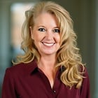Headshot of Alicia Summers